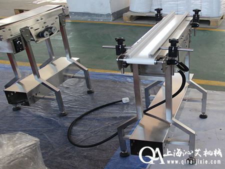 輕型皮帶輸送機(jī) 輕型皮帶輸送機(jī)