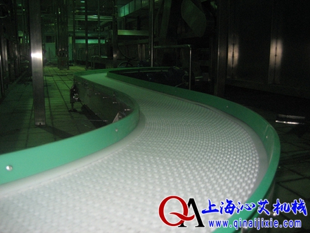 塑料網(wǎng)帶轉(zhuǎn)彎輸送機(jī) 塑料網(wǎng)帶轉(zhuǎn)彎輸送機(jī)