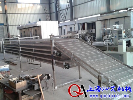 不銹鋼網(wǎng)帶爬坡機(jī) 不銹鋼網(wǎng)帶爬坡機(jī)