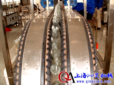 飲料對夾式提升機(jī) 飲料對夾式提升機(jī)