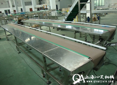 塑料網(wǎng)帶輸送機(jī)