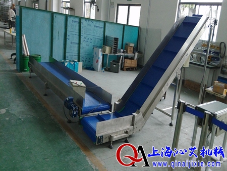 塑料網(wǎng)帶爬坡機(jī)