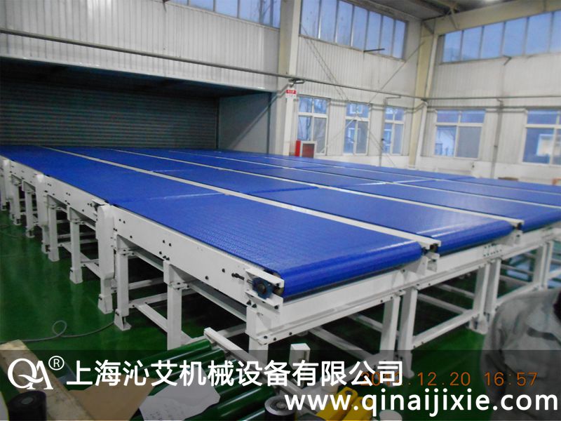 塑料模組網(wǎng)帶輸送機(jī)